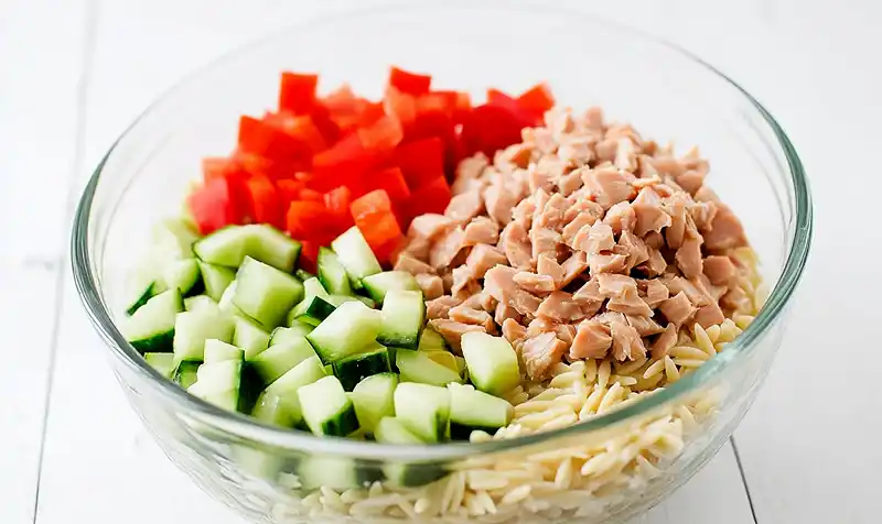 Tuna Pasta Salad with Peas (Serve Cold) 3 Tuna Pasta Salad Lunch